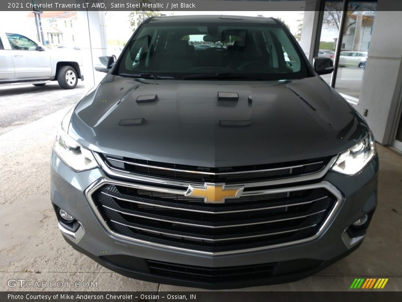 Satin Steel Metallic / Jet Black 2021 Chevrolet Traverse LT AWD