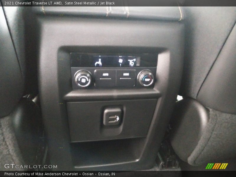 Satin Steel Metallic / Jet Black 2021 Chevrolet Traverse LT AWD