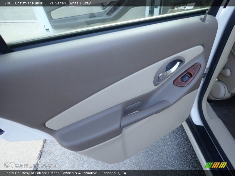 White / Gray 2005 Chevrolet Malibu LT V6 Sedan