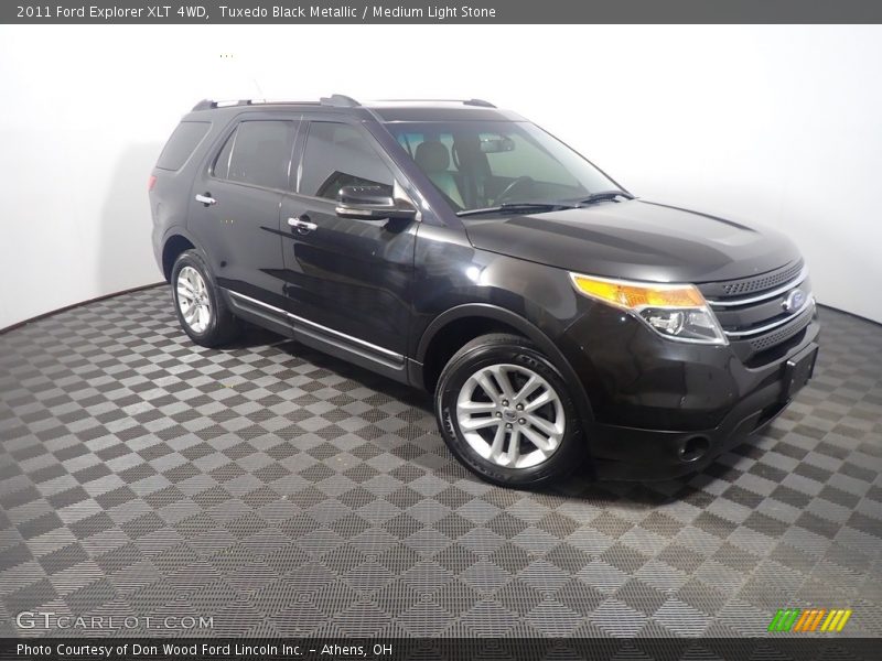 Tuxedo Black Metallic / Medium Light Stone 2011 Ford Explorer XLT 4WD
