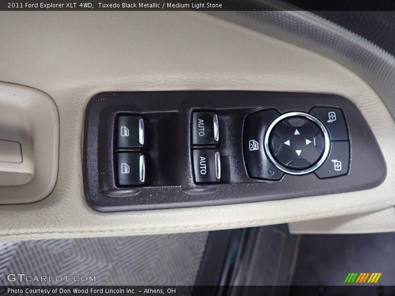 Tuxedo Black Metallic / Medium Light Stone 2011 Ford Explorer XLT 4WD