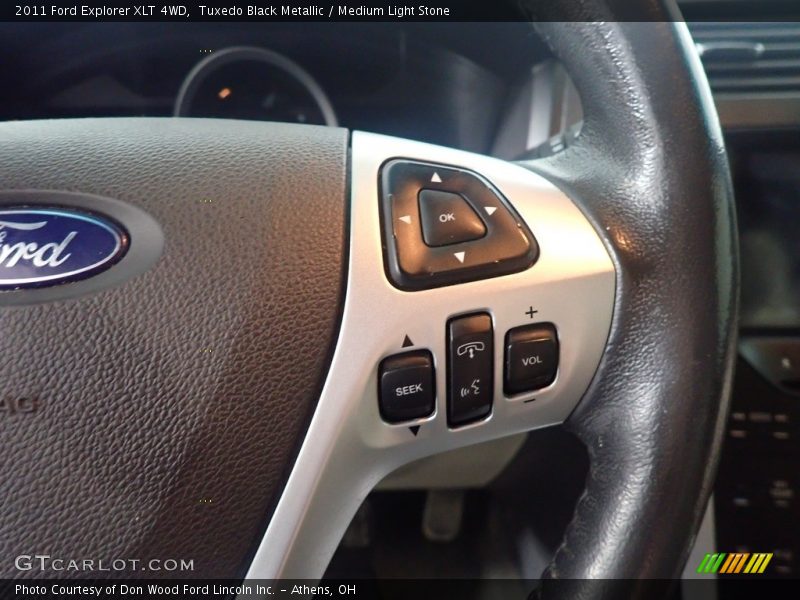 Tuxedo Black Metallic / Medium Light Stone 2011 Ford Explorer XLT 4WD