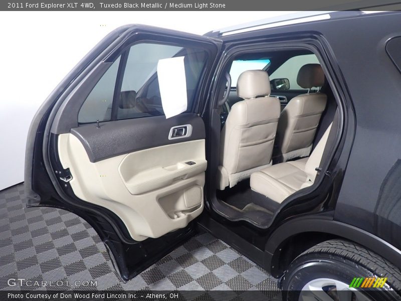 Tuxedo Black Metallic / Medium Light Stone 2011 Ford Explorer XLT 4WD