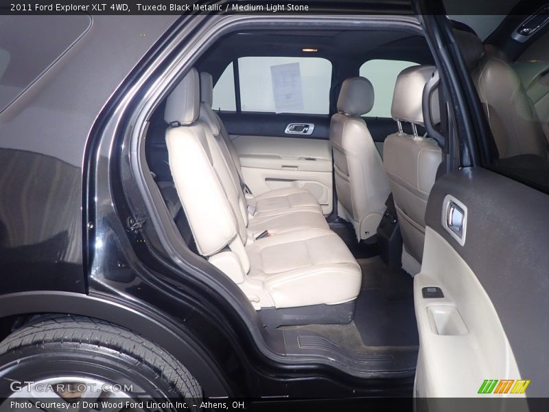 Tuxedo Black Metallic / Medium Light Stone 2011 Ford Explorer XLT 4WD