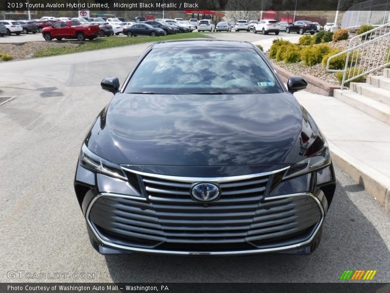 Midnight Black Metallic / Black 2019 Toyota Avalon Hybrid Limited