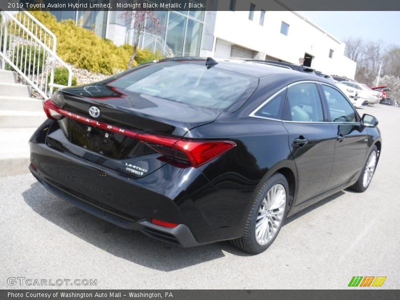 Midnight Black Metallic / Black 2019 Toyota Avalon Hybrid Limited