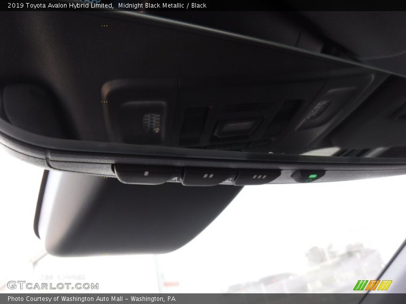 Midnight Black Metallic / Black 2019 Toyota Avalon Hybrid Limited