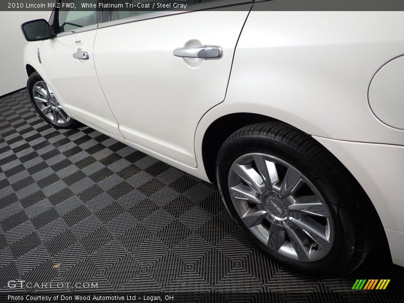 White Platinum Tri-Coat / Steel Gray 2010 Lincoln MKZ FWD