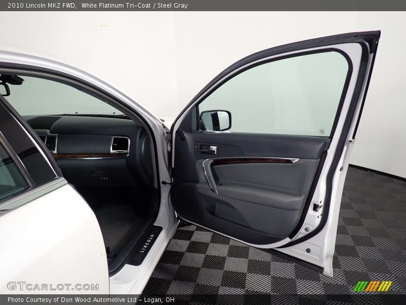 White Platinum Tri-Coat / Steel Gray 2010 Lincoln MKZ FWD