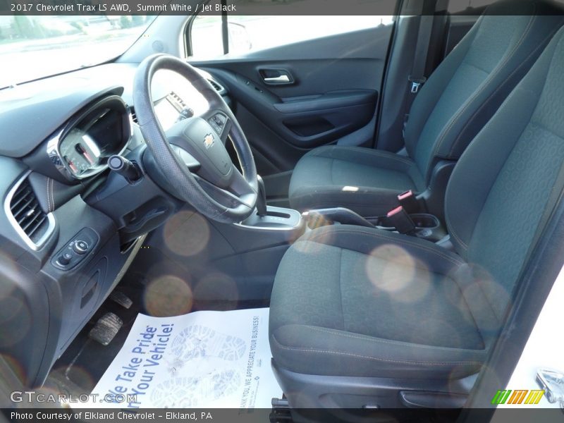 Summit White / Jet Black 2017 Chevrolet Trax LS AWD