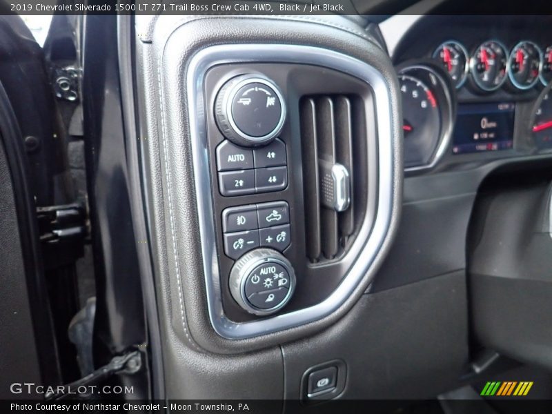 Black / Jet Black 2019 Chevrolet Silverado 1500 LT Z71 Trail Boss Crew Cab 4WD
