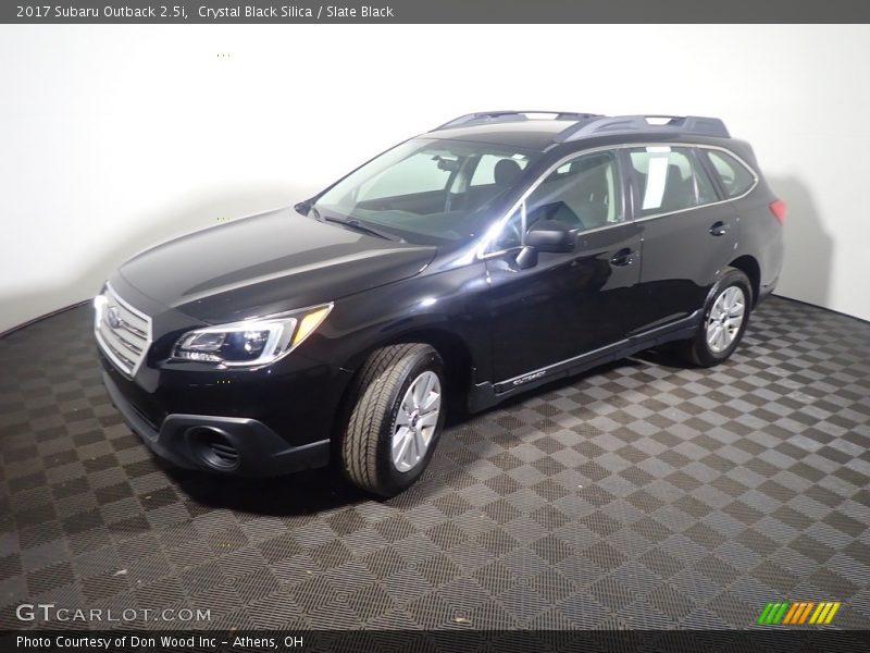 Crystal Black Silica / Slate Black 2017 Subaru Outback 2.5i