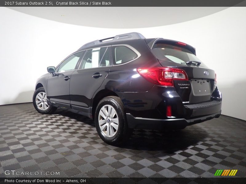 Crystal Black Silica / Slate Black 2017 Subaru Outback 2.5i