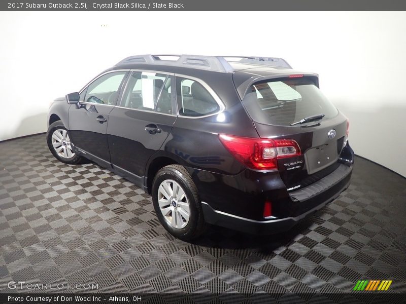 Crystal Black Silica / Slate Black 2017 Subaru Outback 2.5i
