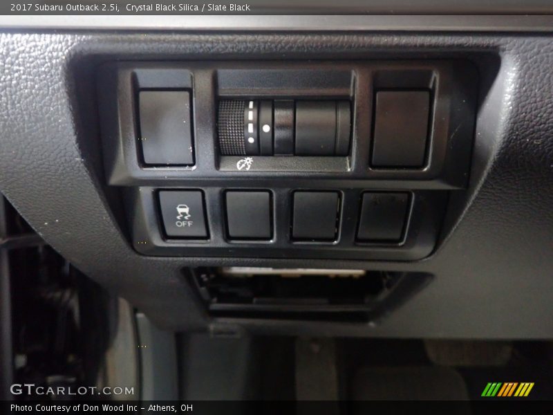 Crystal Black Silica / Slate Black 2017 Subaru Outback 2.5i