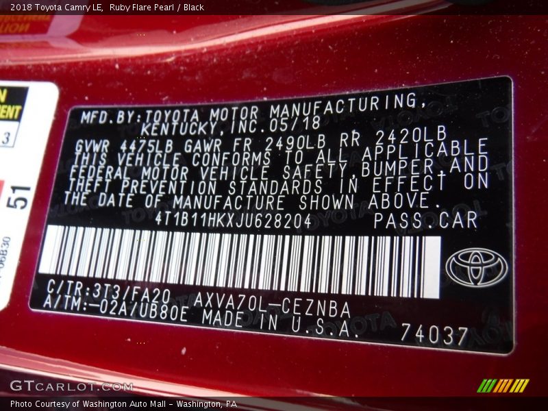 Ruby Flare Pearl / Black 2018 Toyota Camry LE