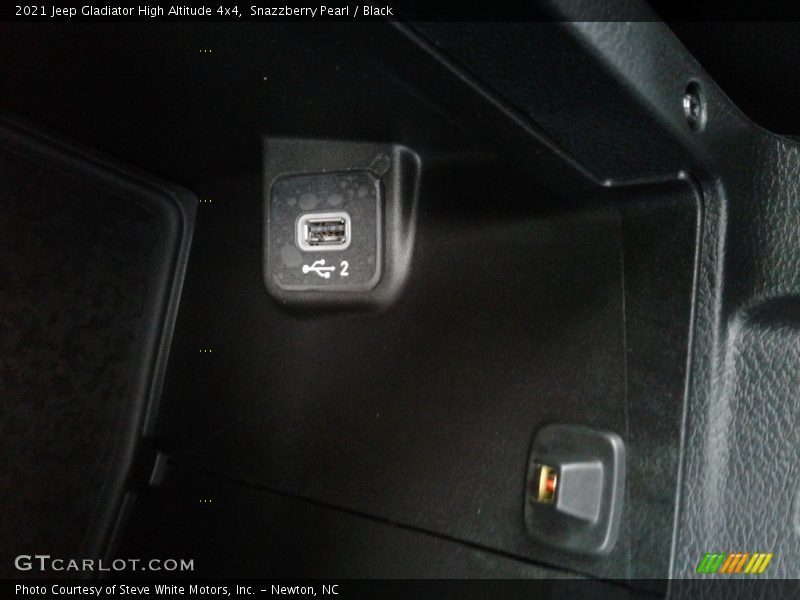 Snazzberry Pearl / Black 2021 Jeep Gladiator High Altitude 4x4