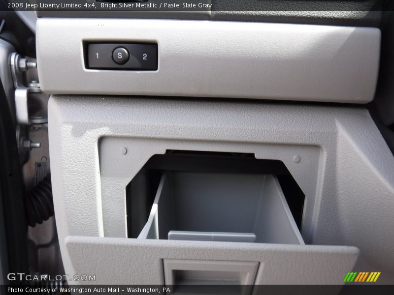 Bright Silver Metallic / Pastel Slate Gray 2008 Jeep Liberty Limited 4x4