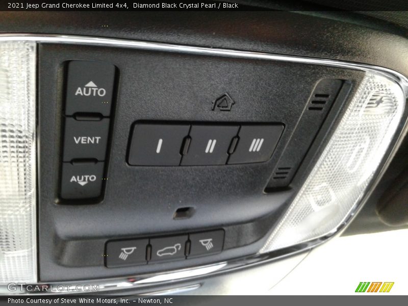 Diamond Black Crystal Pearl / Black 2021 Jeep Grand Cherokee Limited 4x4