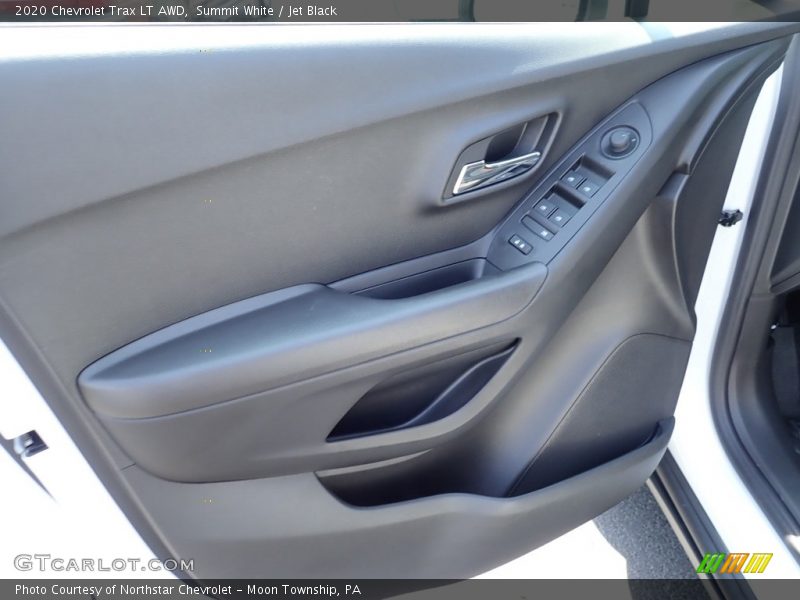 Summit White / Jet Black 2020 Chevrolet Trax LT AWD
