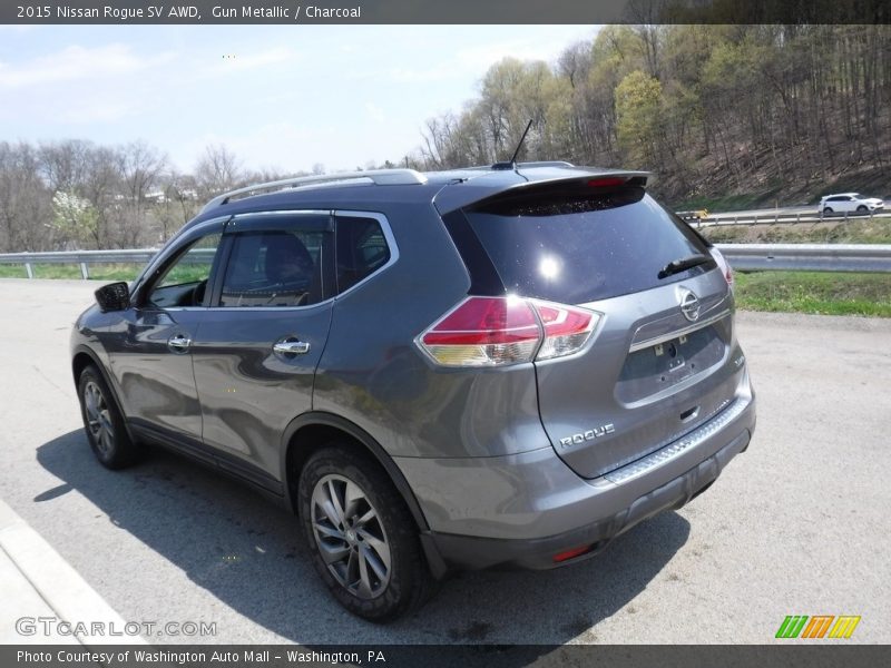 Gun Metallic / Charcoal 2015 Nissan Rogue SV AWD
