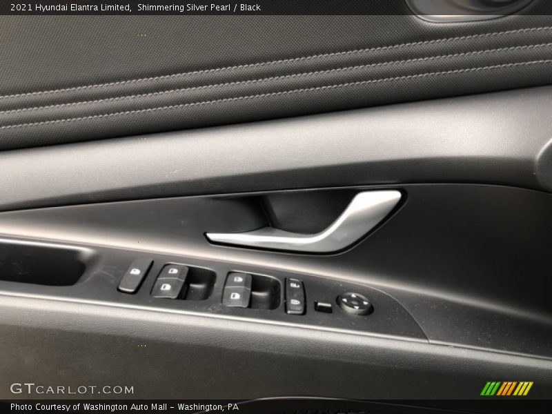 Shimmering Silver Pearl / Black 2021 Hyundai Elantra Limited