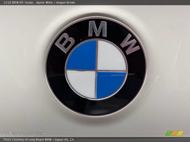 Alpine White / Aragon Brown 2018 BMW M5 Sedan