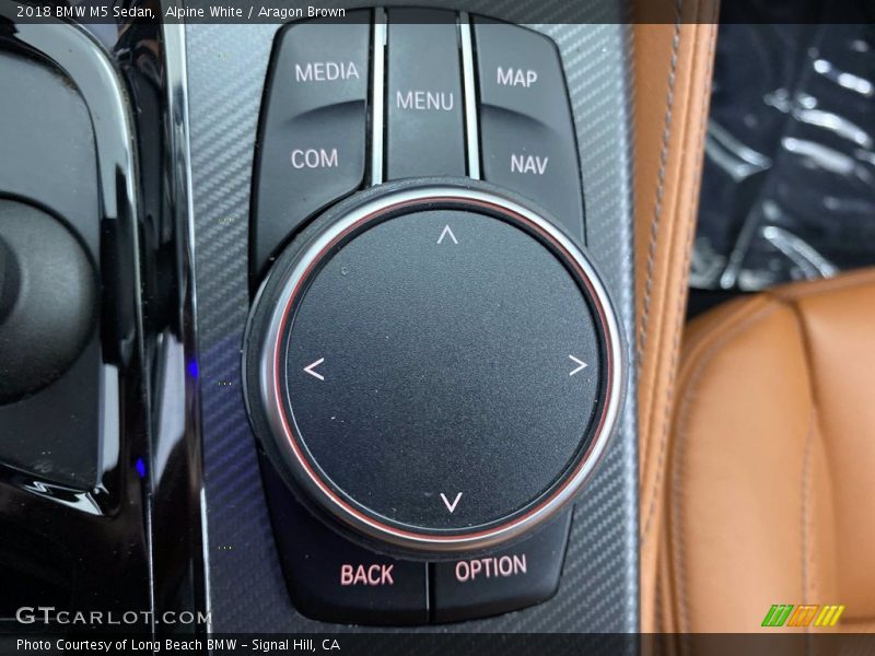 Alpine White / Aragon Brown 2018 BMW M5 Sedan