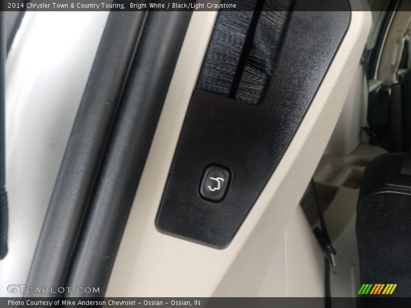 Bright White / Black/Light Graystone 2014 Chrysler Town & Country Touring