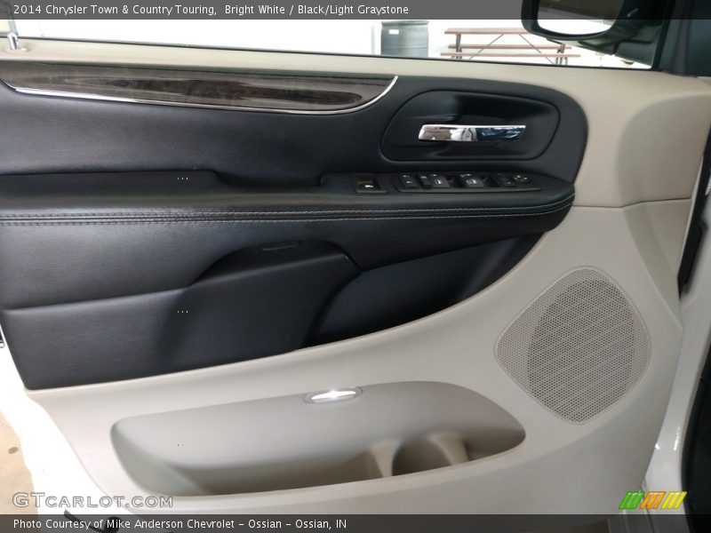 Bright White / Black/Light Graystone 2014 Chrysler Town & Country Touring