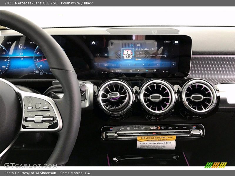 Polar White / Black 2021 Mercedes-Benz GLB 250
