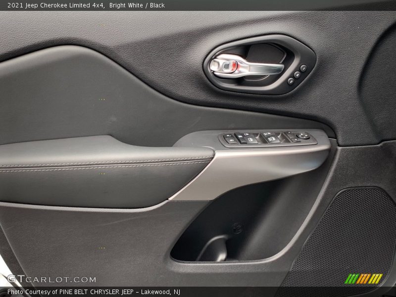Bright White / Black 2021 Jeep Cherokee Limited 4x4