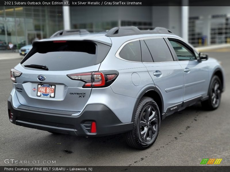 Ice Silver Metallic / Gray StarTex Urethane 2021 Subaru Outback Onyx Edition XT