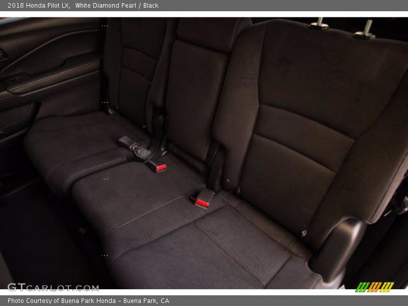 White Diamond Pearl / Black 2018 Honda Pilot LX