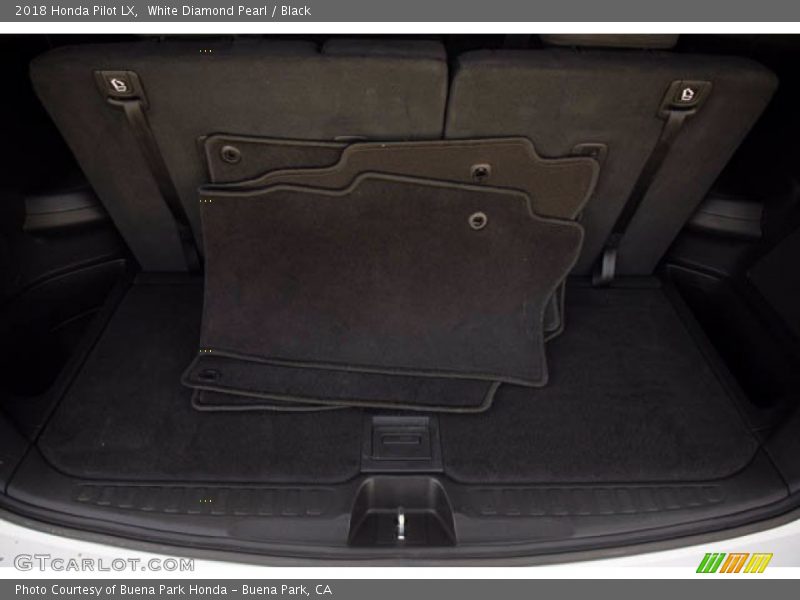 White Diamond Pearl / Black 2018 Honda Pilot LX