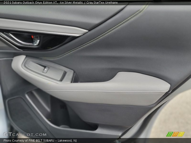Ice Silver Metallic / Gray StarTex Urethane 2021 Subaru Outback Onyx Edition XT