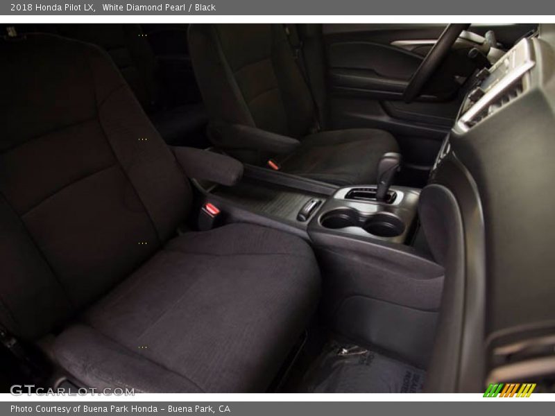 White Diamond Pearl / Black 2018 Honda Pilot LX