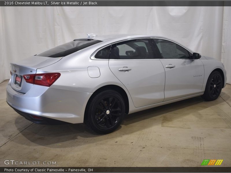 Silver Ice Metallic / Jet Black 2016 Chevrolet Malibu LT