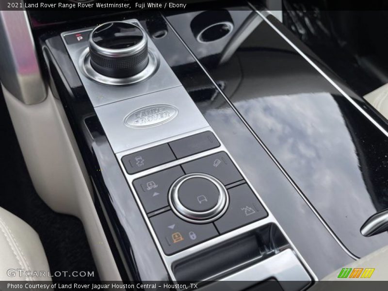 Fuji White / Ebony 2021 Land Rover Range Rover Westminster