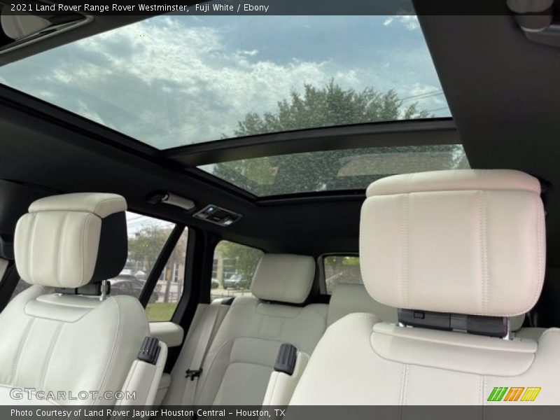 Fuji White / Ebony 2021 Land Rover Range Rover Westminster