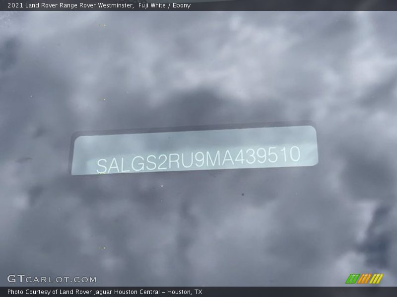 Fuji White / Ebony 2021 Land Rover Range Rover Westminster