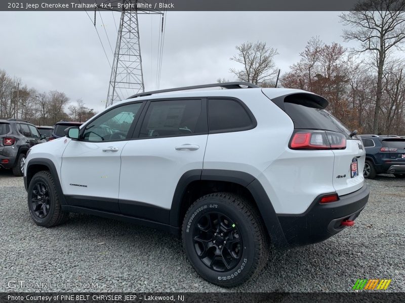 Bright White / Black 2021 Jeep Cherokee Traihawk 4x4