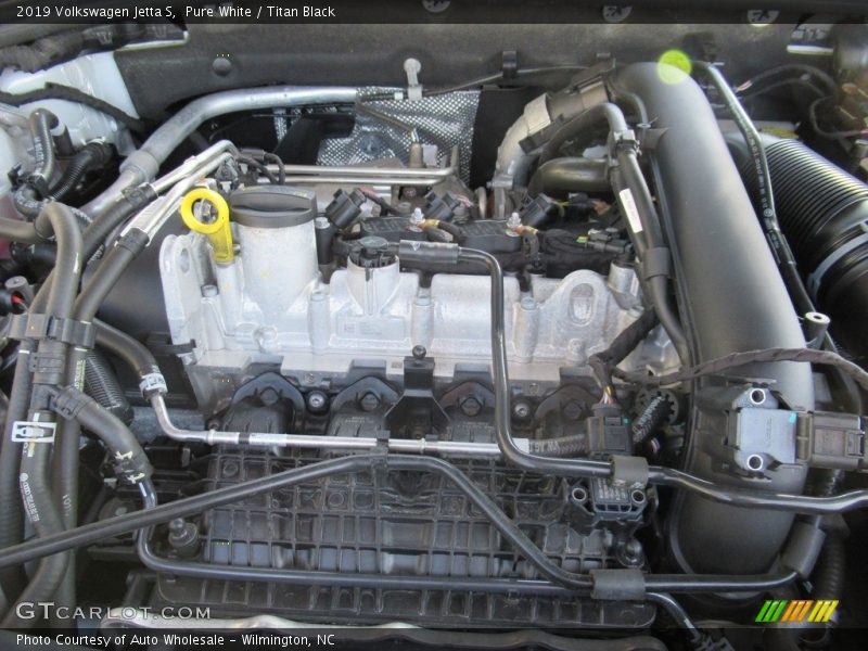 Pure White / Titan Black 2019 Volkswagen Jetta S
