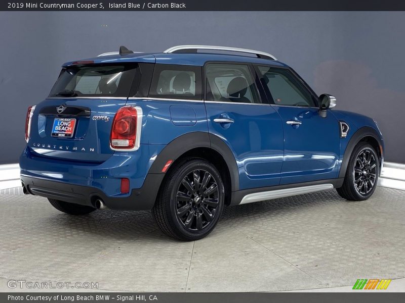 Island Blue / Carbon Black 2019 Mini Countryman Cooper S
