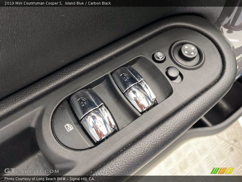 Island Blue / Carbon Black 2019 Mini Countryman Cooper S