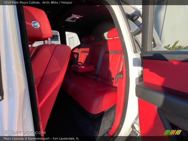 Arctic White / Hotspur 2019 Rolls-Royce Cullinan
