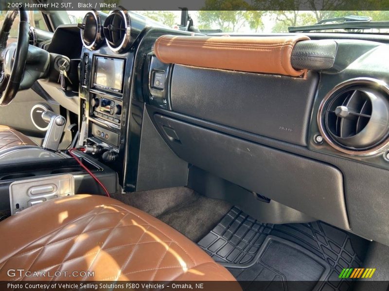 Black / Wheat 2005 Hummer H2 SUT