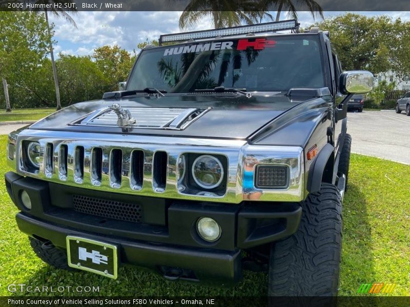 Black / Wheat 2005 Hummer H2 SUT