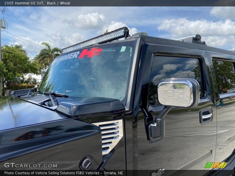 Black / Wheat 2005 Hummer H2 SUT