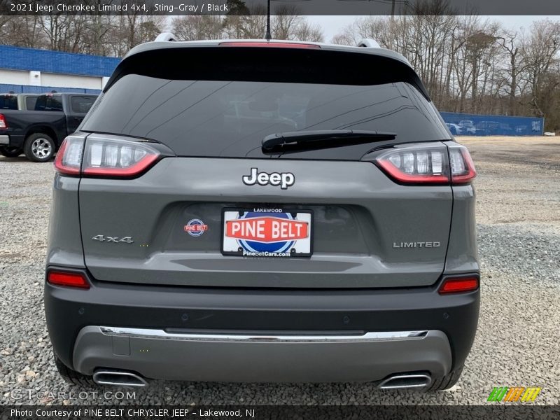 Sting-Gray / Black 2021 Jeep Cherokee Limited 4x4